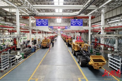 工程機械產業,攀高向新立標桿